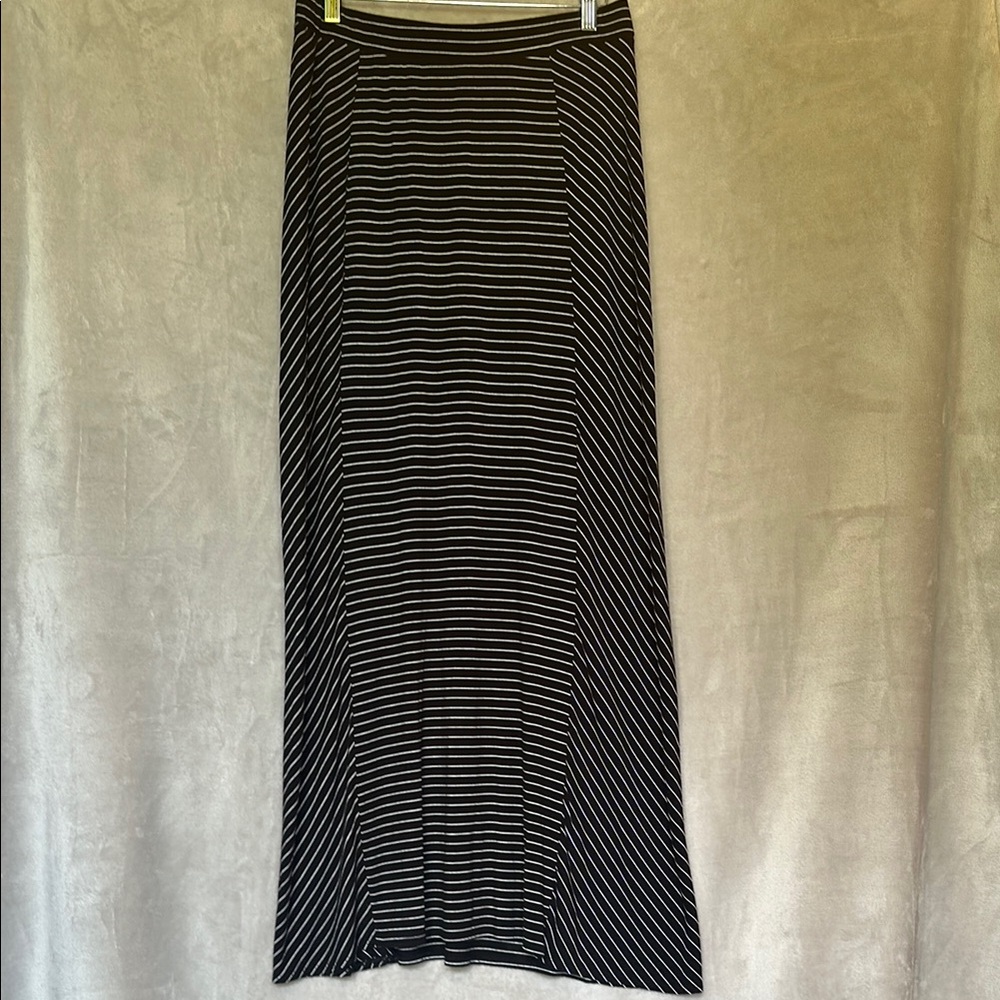 LOFT WOMEN’S MAXI SKIRT